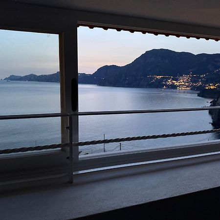 La Mansarda Lägenhet Praiano Exteriör bild