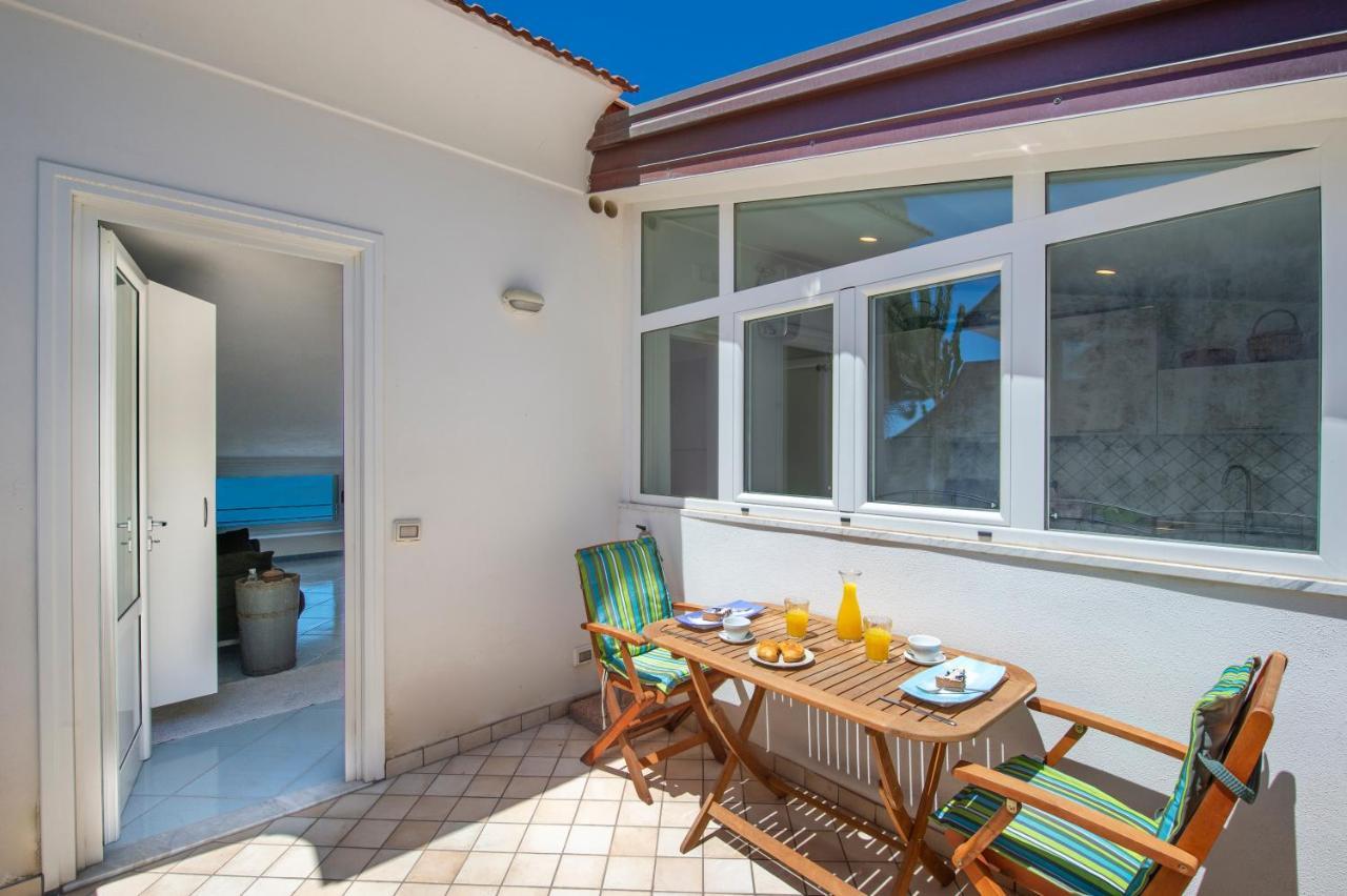 La Mansarda Lägenhet Praiano Exteriör bild