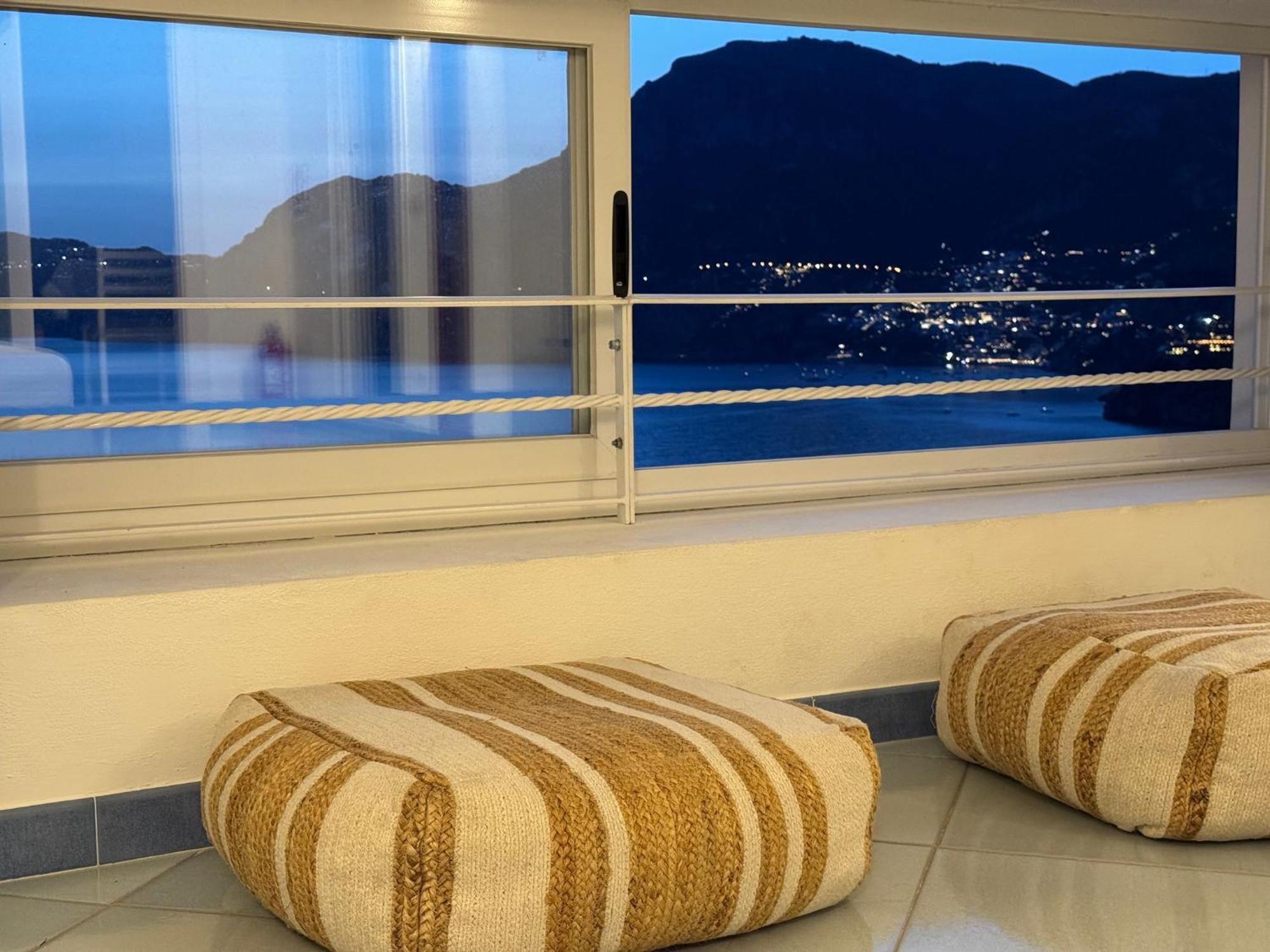 La Mansarda Lägenhet Praiano Exteriör bild